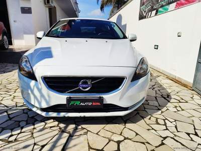 Volvo V40 V40 D2 1.6 Powershift Summum usata Veglie