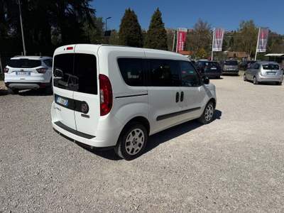 Fiat Doblò 1.6 Mjet 105cv Lounge N1 Bianco usata Rocca Priora