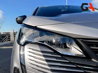 Peugeot 3008 BlueHDI 130 EAT8 S&S Active Pack Grigio usata Ercolano