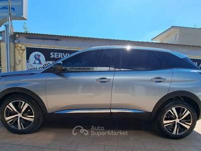 Peugeot 3008 3008 1.2 puretech t Allure s&s 130cv eat6 Grigio usata Casoria