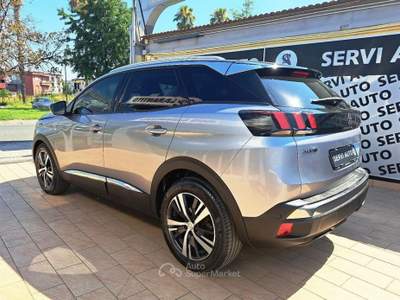Peugeot 3008 3008 1.2 puretech t Allure s&s 130cv eat6 Grigio usata Casoria