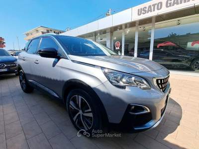 Peugeot 3008 3008 1.2 puretech t Allure s&s 130cv eat6 Grigio usata Casoria