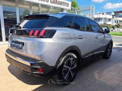 Peugeot 3008 3008 1.2 puretech t Allure s&s 130cv eat6 Grigio usata Casoria