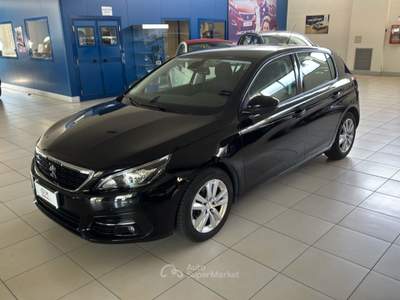 Peugeot 308 Active PureTech 110 S&S Nero usata Voghera