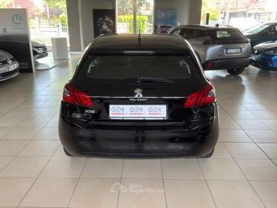 Peugeot 308 Active PureTech 110 S&S Nero usata Voghera