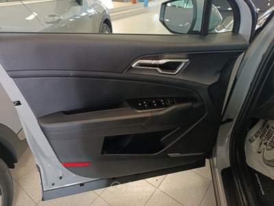 Kia Sportage 1.6 CRDi MHEV DCT7 Business Grigio usata Villaga