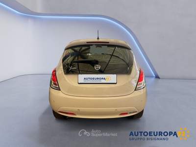 Lancia Ypsilon 1.2 69cv GPL Ecochic Gold Beige usata MONOPOLI