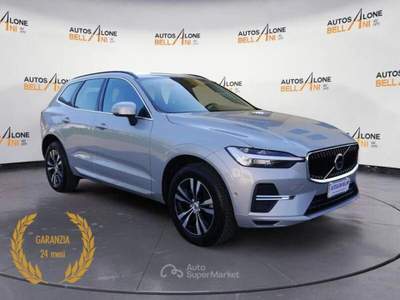 Volvo XC60 B4 D AWD automatico Momentum Pro Grigio usata Feltre
