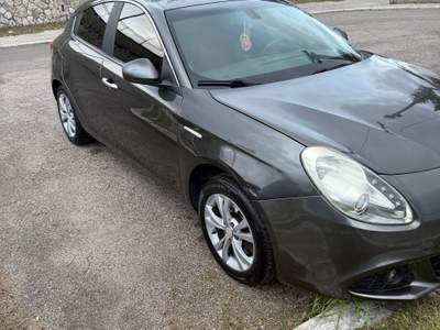 Alfa Romeo Giulietta Auto spettacolare usata Terni