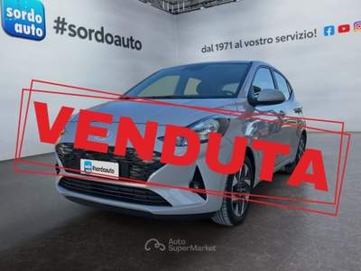 Hyundai i10 1.0 GPL Prime Argento usata Castagnaro