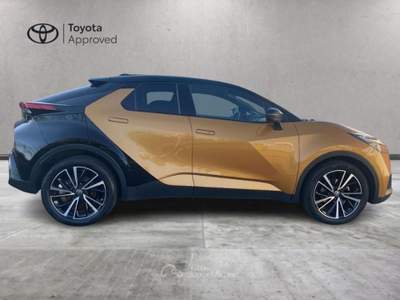 Toyota C-HR 2.0 HV Lounge Premiere Oro usata Caresanablot