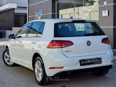 Volkswagen Golf 1.6 TDI 115CV 5p. Trendline B.Motion Technology Bianco usata Trentola Ducenta