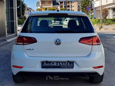 Volkswagen Golf 1.6 TDI 115CV 5p. Trendline B.Motion Technology Bianco usata Trentola Ducenta