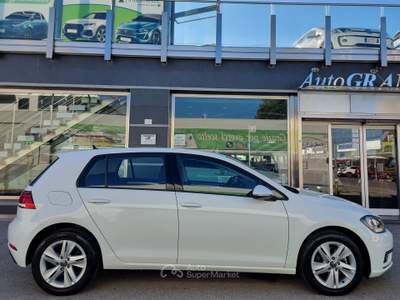 Volkswagen Golf 1.6 TDI 115CV 5p. Trendline B.Motion Technology Bianco usata Trentola Ducenta