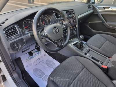 Volkswagen Golf 1.6 TDI 115CV 5p. Trendline B.Motion Technology Bianco usata Trentola Ducenta