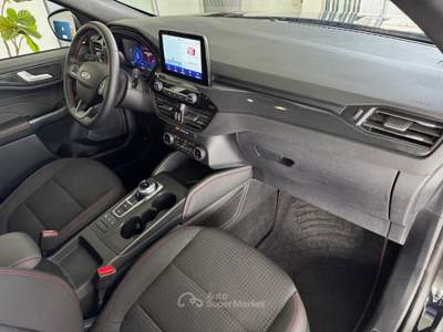Ford Kuga Kuga 2.0 tdci ST-Line s&s 2wd 120cv powershift my18 Nero usata Piombino Dese