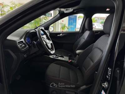 Ford Kuga Kuga 2.0 tdci ST-Line s&s 2wd 120cv powershift my18 Nero usata Piombino Dese