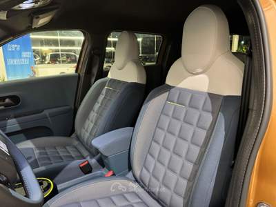 Fiat Grande Panda Grande Panda 1.2 hybrid La Prima 110cv edct Bronzo usata Piombino Dese