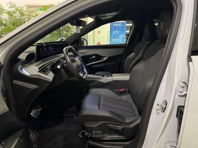 Peugeot 3008 3008 1.2 hybrid GT 145cv e-dcs6 Bianco usata Piombino Dese