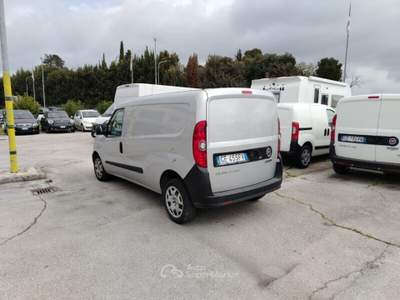 Fiat Doblò Doblò 1.6 MJT 120CV S&S PL-TN Cargo Maxi Lounge Argento usata MONTE URANO