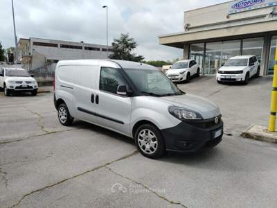 Fiat Doblò Doblò 1.6 MJT 120CV S&S PL-TN Cargo Maxi Lounge Argento usata MONTE URANO