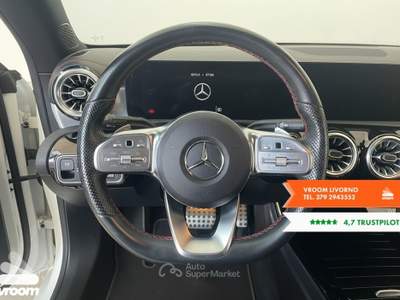 Mercedes-Benz CLA CLA 180 d Automatic Premium Bianco usata Livorno