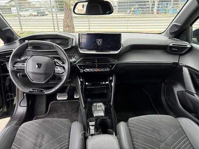 Peugeot 208 Hybrid 136 e-DCS6 5 porte GT Nero usata Montesarchio
