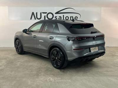 Volkswagen T-Roc 1.5 etsi R-Line 150cv dsg Rosso usata Dogana
