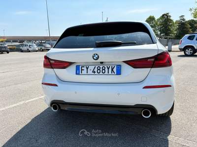 BMW Serie 1 118i 118 118i 5p. Sport Aut. - cerchi 19 - nuovo modello Bianco usata Maserà di Padova