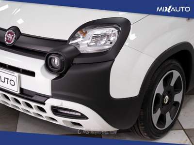 Fiat Panda Pandina Cross 1.0 Firefly Hybrid S&amp;S 70CV Bianco usata Latina