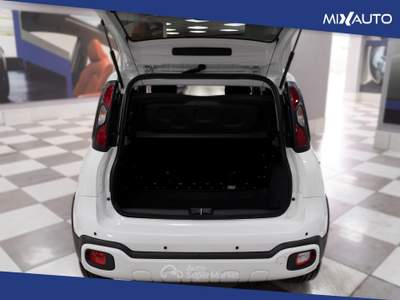 Fiat Panda Pandina Cross 1.0 Firefly Hybrid S&amp;S 70CV Bianco usata Latina