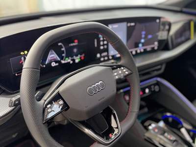 Audi Q5 Sportback 204 cv Tetto/cerchi21/Tappezzeria Sport (Super offerta) Grigio usata San Felice a Cancello