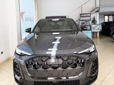 Audi Q5 Sportback 204 cv Tetto/cerchi21/Tappezzeria Sport (Super offerta) Grigio usata San Felice a Cancello