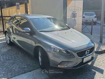 Volvo V40 Business 2.0 D2 Grigio usata Novara