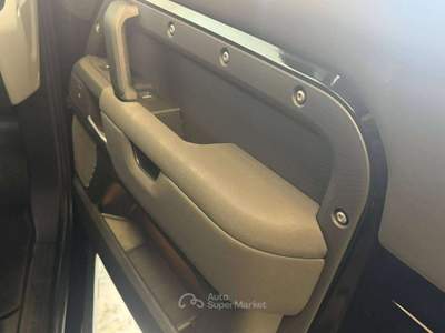 Land Rover Defender VII  90 3.0d i6 mhev SE awd 200cv auto/Unico Proprietario/iva esposta/full pelle/cerchi neri 20"/da vetrina! Nero usata Torino
