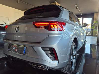 Volkswagen T-Roc SCR 150 CV DSG R-Line Argento usata Marano di Napoli