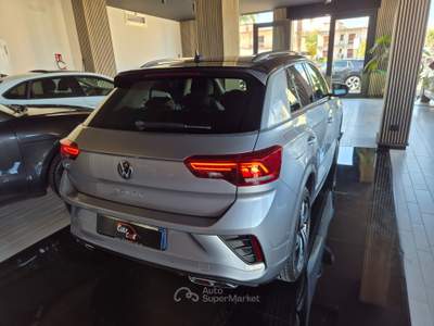 Volkswagen T-Roc SCR 150 CV DSG R-Line Argento usata Marano di Napoli