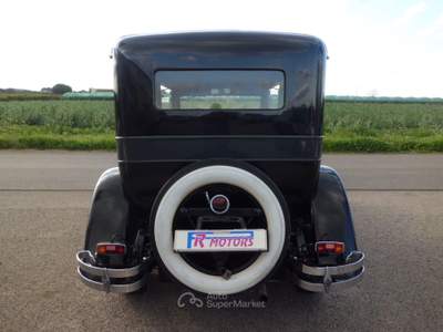 Bugatti Divo Leomar Rodeo LOCOMOBILE CON 100 ANNI DI ETA' PERFETTA TRATTATIVE IN SEDE SCAMBIO CON AUTO DI GRADIMENTO Nero usata Marconia di Pisticci