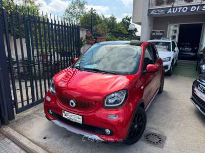 Smart ForFour 90 0.9 Turbo twinamic CROSSTOWN Rosso usata CURTI