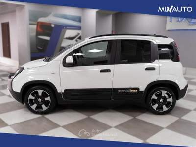 Fiat Panda Pandina Cross 1.0 Firefly Hybrid S&amp;S 70CV Bianco usata Latina