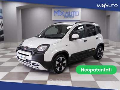 Fiat Panda Pandina Cross 1.0 Firefly Hybrid S&S 70CV Bianco usata Latina Fiat Panda Pandina Cross 1.0 Firefly Hybrid S&S 70CV Bianco usata Latina