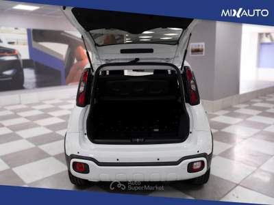 Fiat Panda Pandina Cross 1.0 Firefly Hybrid S&amp;S 70CV Bianco usata Latina