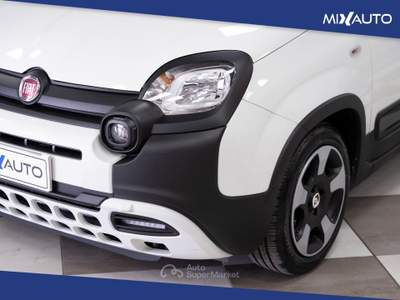 Fiat Panda Pandina Cross 1.0 Firefly Hybrid S&amp;S 70CV Bianco usata Latina