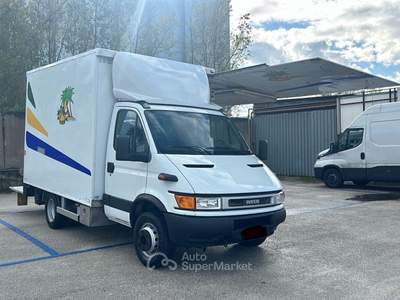 Iveco Daily 65c15 Magazzino /sponda caricatrice Bianco usata Teverola