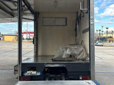 Iveco Daily 65c15 Magazzino /sponda caricatrice Bianco usata Teverola