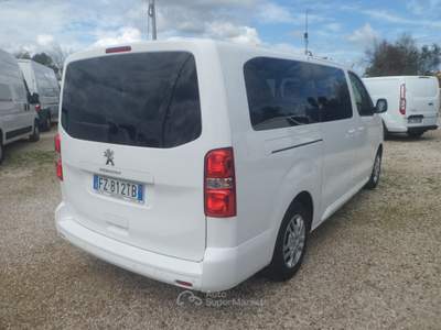 Peugeot Traveller 9 posti maxi Bianco usata San Michele Salentino