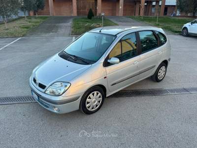 Renault Mégane Megane Scénic 1.9 dCi cat Expression Grigio usata Rimini