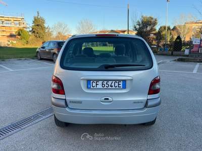 Renault Mégane Megane Scénic 1.9 dCi cat Expression Grigio usata Rimini
