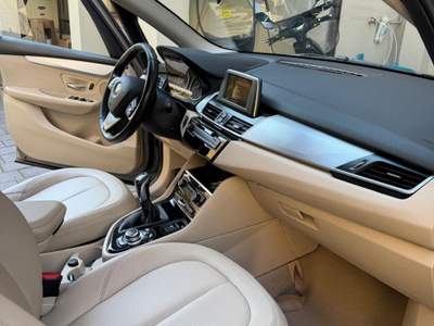 BMW Serie 2 Active Tourer 218d Tenuta sempre in box, unico proprietario Argento usata Napoli