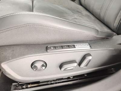 Volkswagen Golf Golf 2.0 TDI 150 CV DSG SCR Style Grigio usata Massa